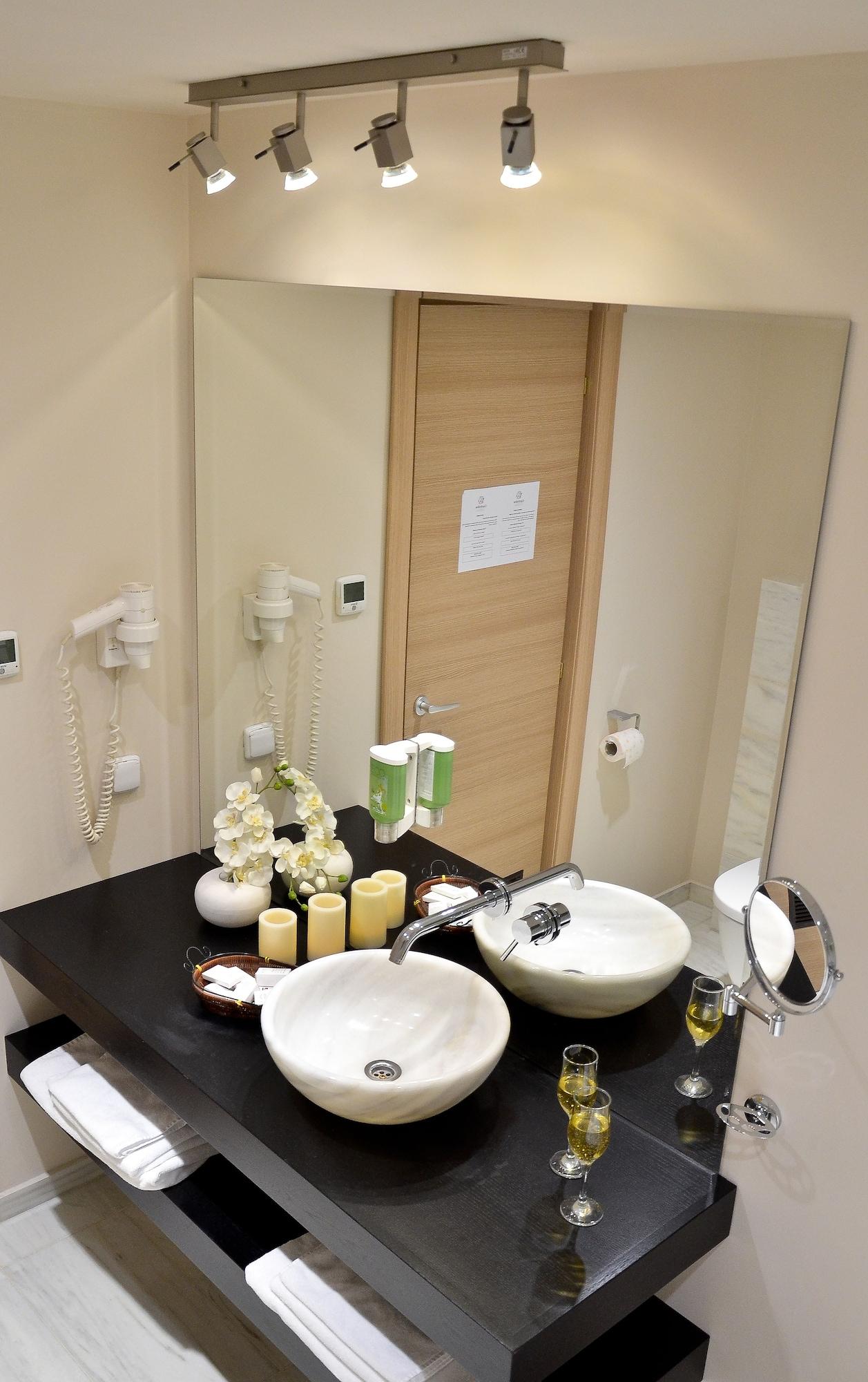 Hotel Capitolina City Chic Cluj-Napoca Eksteriør billede